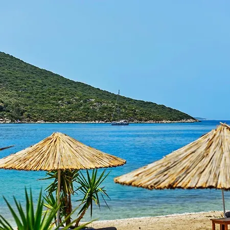 Doria Yacht Club Hotel 4*