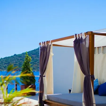 Hotel Doria Yacht Club 4*